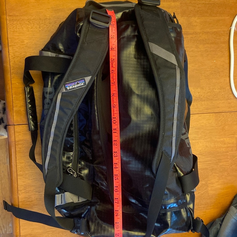 Used Patagonia duffle. Great condition. Used a few times.